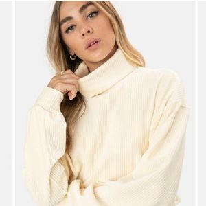 Adika Cropped Cream Turtleneck